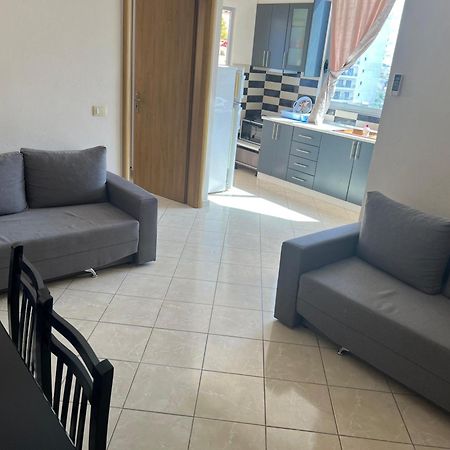 Tulipani Apartments Near Promenade Sarandë Eksteriør bilde